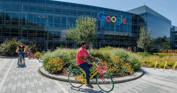 Google's main headquarter lies in California which caters more than 5,000 employees in its 12-story complex building.